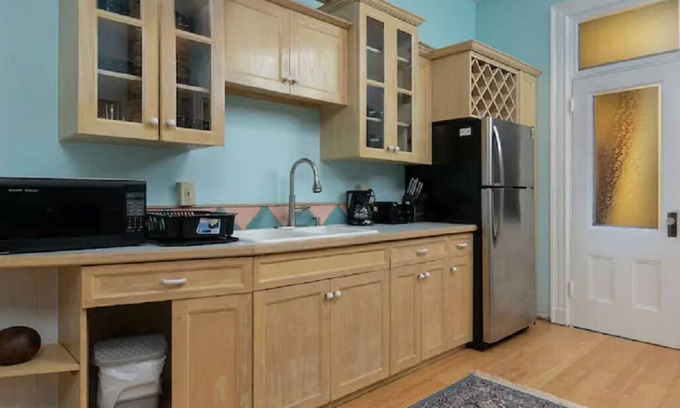 Parkside House | Charming Victorian, Perfect location , private deck.