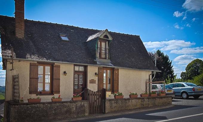 Voutezac House | Charming Vignols Hideaway