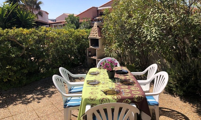 Le Barcares Villa | Charming Villa for 6 with Terrace, Close to Beach and Shops - Le Barcarès