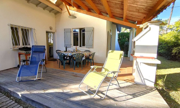 Lege-Cap-Ferret Villa | Charming Villa in Petit-Piquey with Garden and WIFI, Close to Amenities
