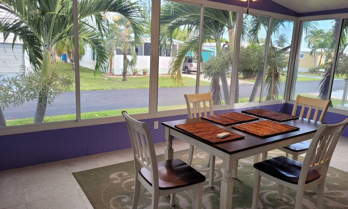 Key Largo Villa | Charming villa in a gated ocean front community