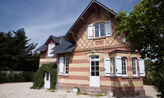 Tourgeville House | Charming Villa with Garden near the beach