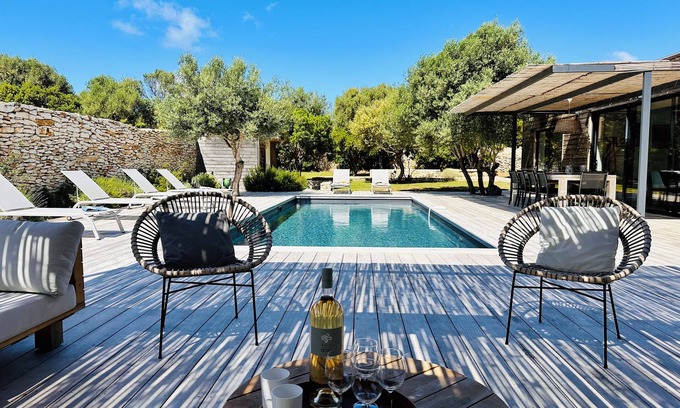 Bonifacio Villa | Charming villa with pool in the Bonifacian maquis