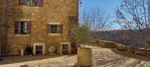 Bonnieux House | Charming Village Getaway in Bonnieux