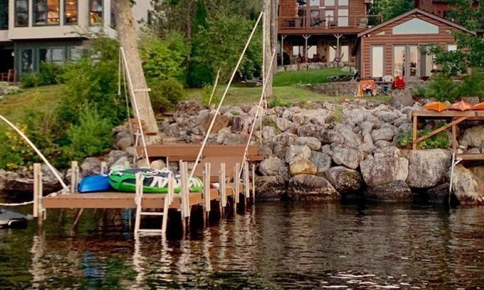 Naples House | Charming Waterfront House and Guest House - Long Lake