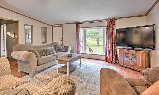 White Lake House | Charming White Lake Homestead w/Fire Pit!