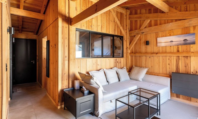 Audenge House | Charming wooden dwelling