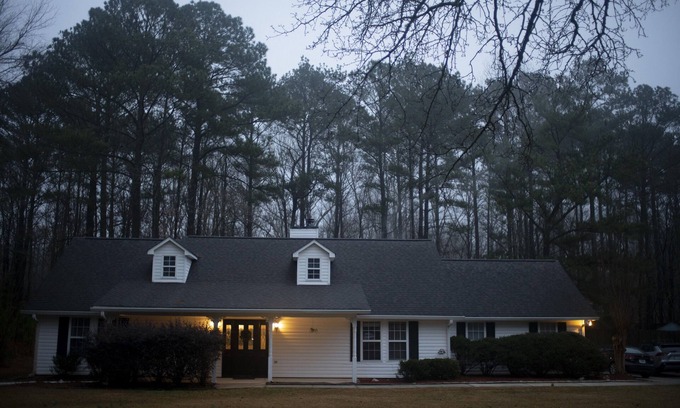 Fayetteville House | Charming Woodside Home nestled in nature.