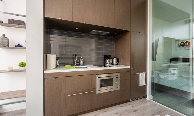 Bloor-Yorkville Apartment | Charming Yorkville Condos