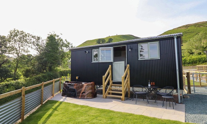 Oswestry Cottage | CHAROLLAIS, pet friendly, character holiday cottage in Oswestry