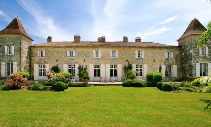 Riocaud Other | Chateau Duras - Five Bedroom Castle, Sleeps 11