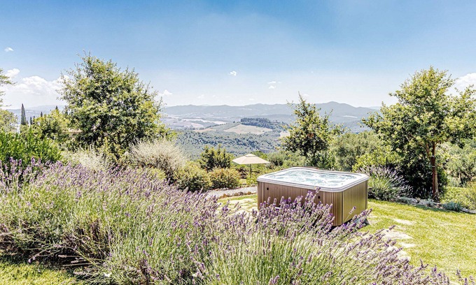 Montecatini Val di Cecina Villa | Chateau La Siroque - Montecatini ,Tuscany