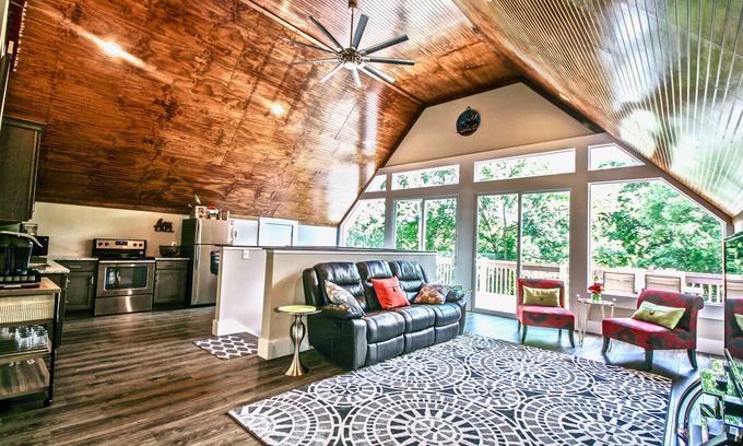 Buena Vista House | Chateau On Monroe - 5 Star Oasis. A Unique and Memorable Nashville Experience!