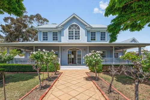 Aldinga House | Chateau On Vines - Aldinga - C21 SouthCoast Holidays