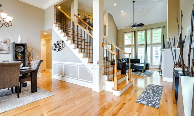 East Brainerd House | Chattanooga Family Home: Games, Yard, Grill!