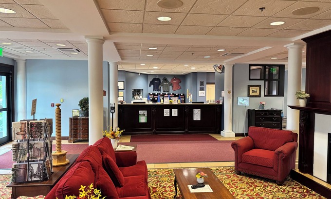 Mayville Hotel | Chautauqua Suites