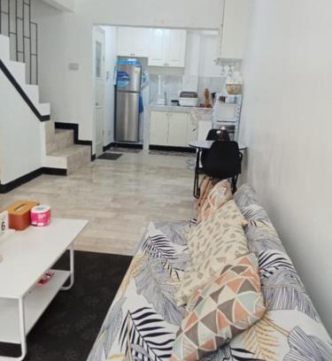 Moonwalk House | Cheap accommodation near NAIA Airport
