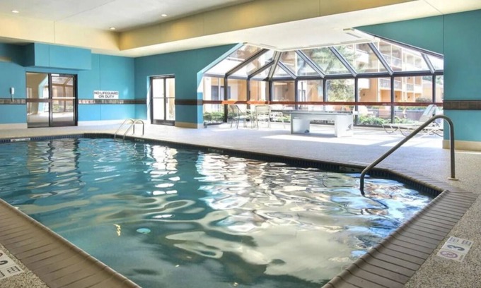 Mahwah House | Check out Ramapo Valley County Reservation! 4 Units with FREE Parking! Pool!