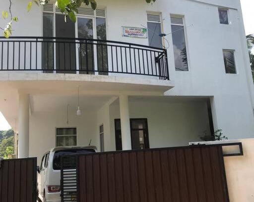 Wanchawala Apartment | Cheerful 2 Bedroom - entire 1st floor and rooftop for cheap