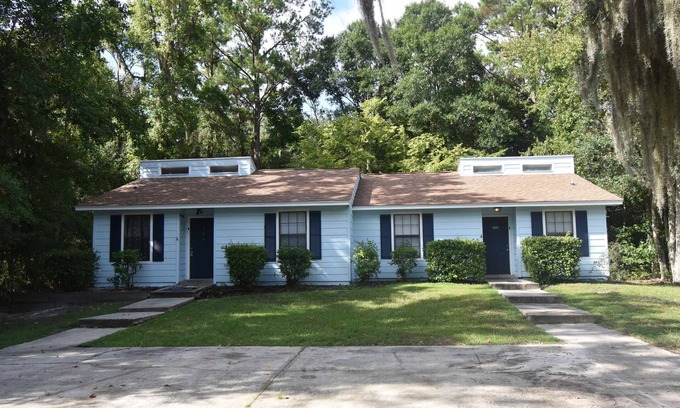St. Marys House | Cheerful 2-bedroom 2 bath