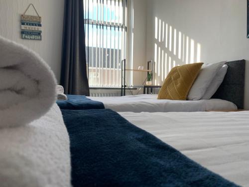 Cowpen Apartment | Cheerful - 3 Bed - Serviced Accommodation - In Heart of Northumberland - Sleeps 6