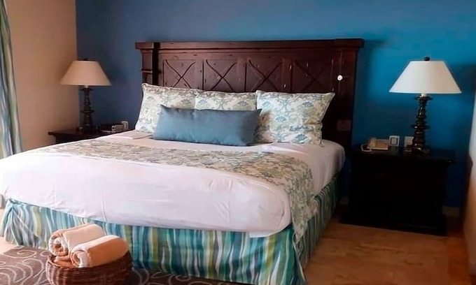 Marina Villa | Cheerful 3BR Monte Cristo Ocean View Villa