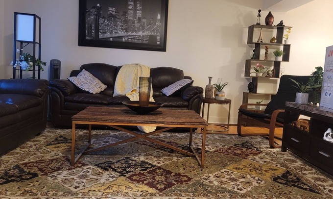 Dartmouth House | Cheerful 4 bedroom house sleep 8