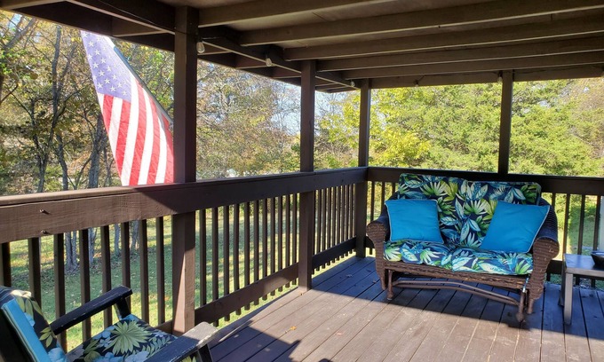 Kedron Cottage | Cheerful Cozy Country Cottage @ Aly Farm, 2bed/1 bath
