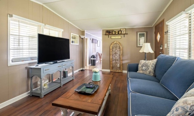Denton House | Cheerful Wooded Retreat: 2BD/1BA | Denton
