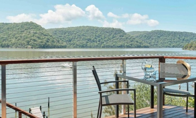 Cheero Point House | Cheero Cottage - relax by the Hawkesbury River