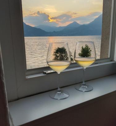 Fiumelatte Apartment | Cheers sunset 097084-LNI-00008