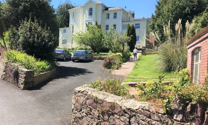 Torquay City Centre Apartment | Chelston Dene Holiday Apartments