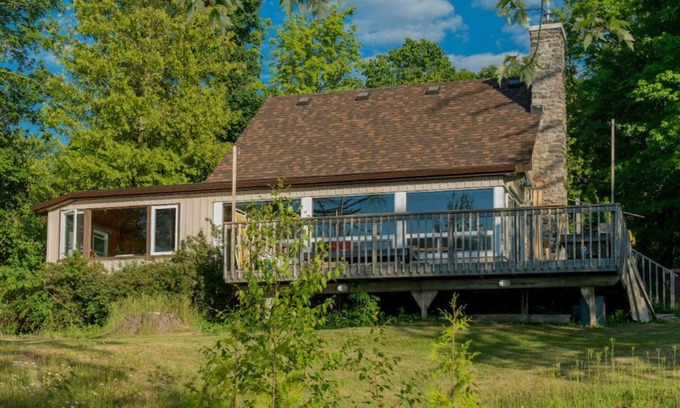 Selwyn Cottage | Chemong Lake House