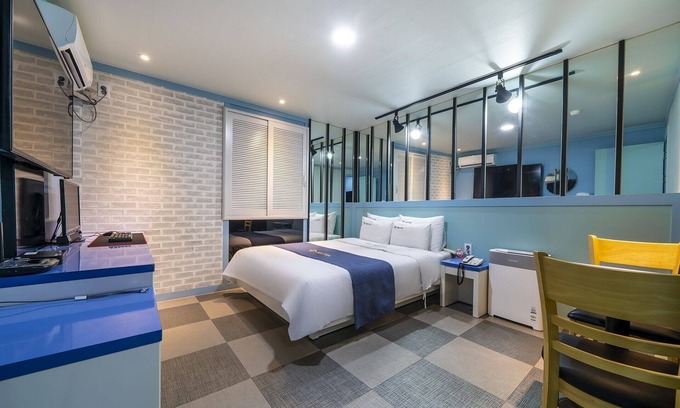 Cheonan Hotel | Cheonan E