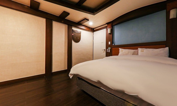 Cheongju Hotel | Cheongju Bungmunro Time