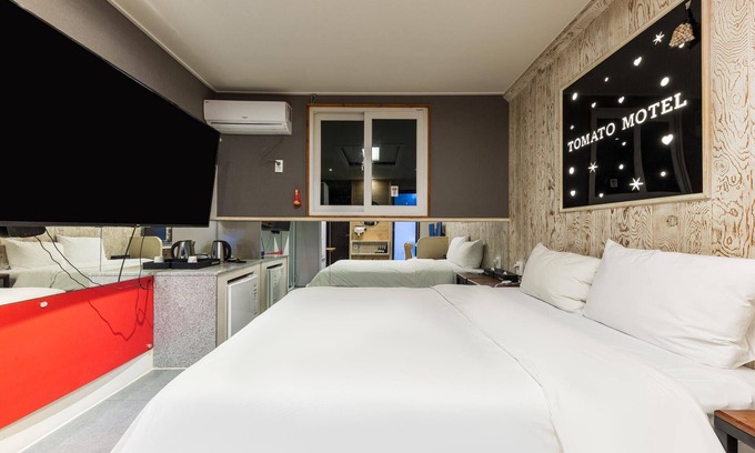 Cheongju Hotel | Cheongju Bungmunro Tomato