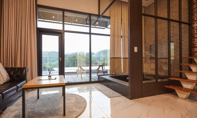 Cheongju House | Cheongju Okhwayongsojelpyeong Pension