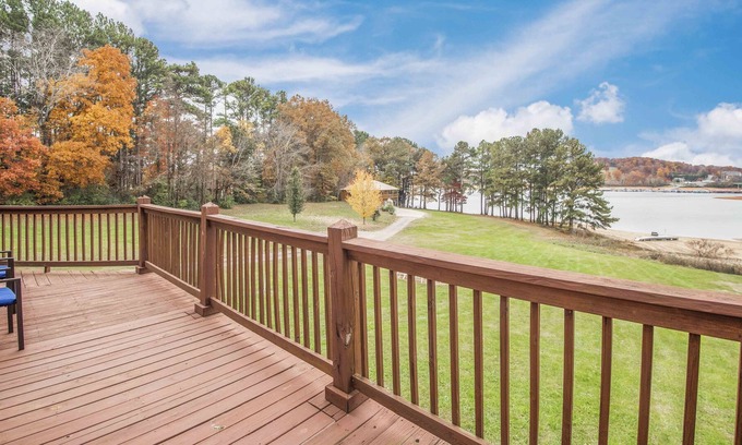 Bean Station Cabin | Cherokee Lake Front Cabin with Private Dock