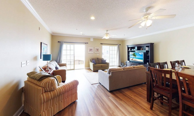 North Myrtle Beach Condo | Cherry Grove Villas by Coastline Resorts
