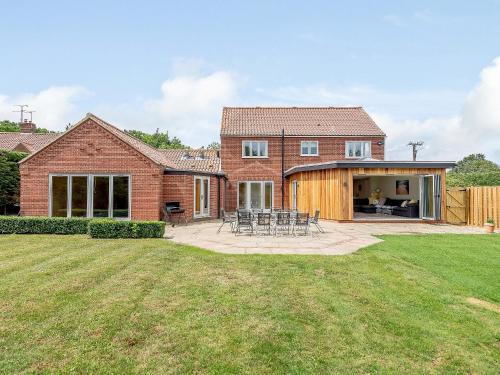 Great Bircham House | Cherry Ridge