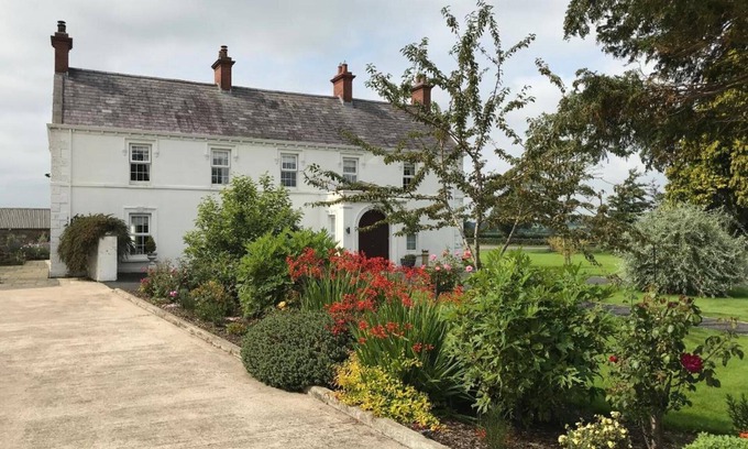 Craigavon House | Cherry Tree Cottage Hillsborough - Moira