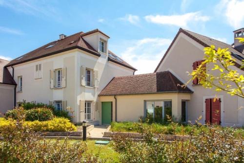 Chessy Apartment | Chessy-bourg , 5 minutes Disneyland