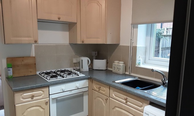 Rowton Apartment | Chester 3 Bedroom House 4th Room to Sleep 7 Total