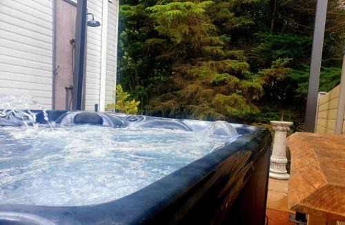 Swarland House | Cheviot Pines Hot tub