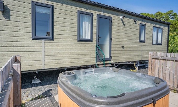 Coldstream House | Cheviot Retreat - 2 Bedroom (Pet Friendly)