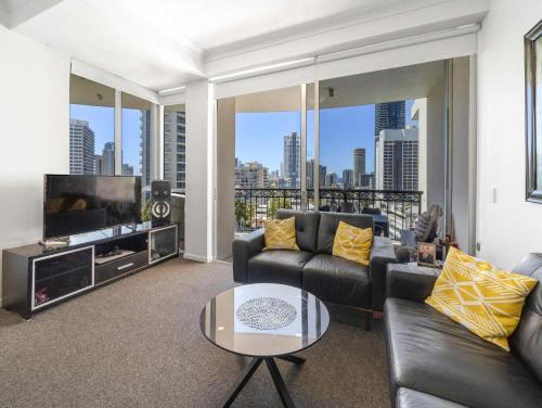 Surfers Paradise Apartment | Chevron Renaissance Holiday Apartment