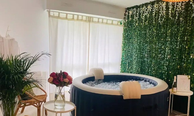 Villeneuve Apartment | Chez Jade - Spa, station and city center