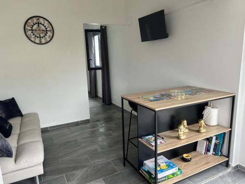 Le Moule Apartment | Chez Lulu - Jolie suite cosy avec kitchenette