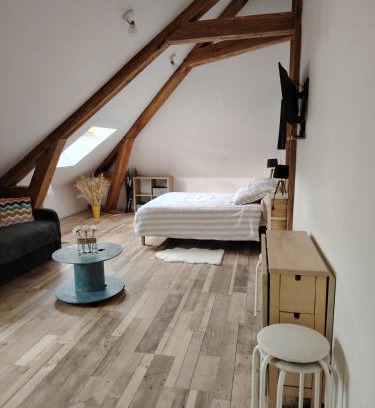 Montereau-Fault-Yonne Apartment | Chez NAT