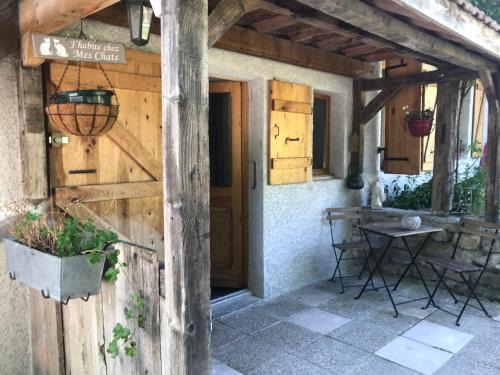 Thollon-les-Memises Apartment | Chez pierre et Julie